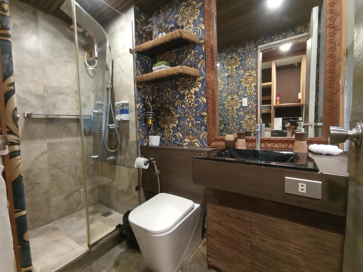 The Staycation - Serviced Rooms Manila Exterior photo